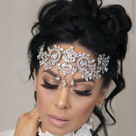 NEW Bridal Tiara Silver Sparkly Crystal Crown - Picture 1 of 7